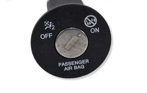 KIA Optima Passenger airbag on/off switch 