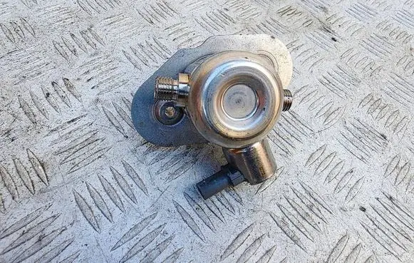 Mini One - Cooper F56 F55 Fuel injection high pressure pump 7636881 13517636881 026152049
