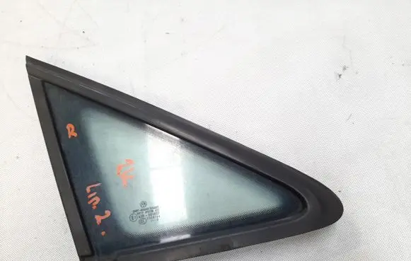 Volkswagen Caddy Front triangle window/glass 2K5845412A