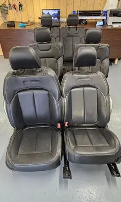 Jeep Grand Cherokee WL Seat set