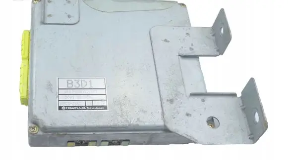 Mazda 121 Engine control unit/module B3D118881C