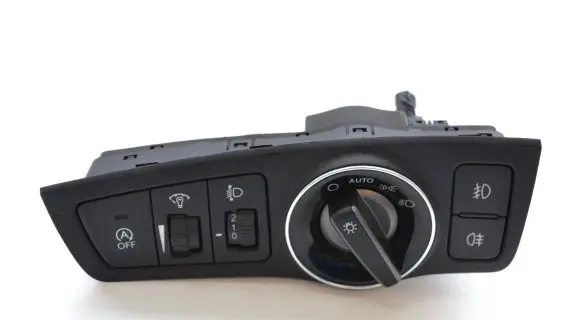Hyundai i40 Light switch 933003Z970 3D9105100A