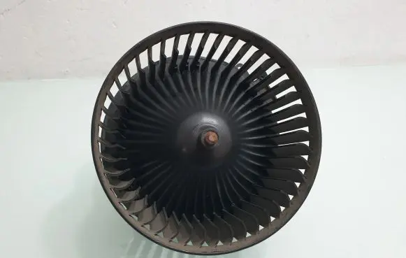 Ford Fiesta Heater fan/blower VP8E2H18456AB 0130115551