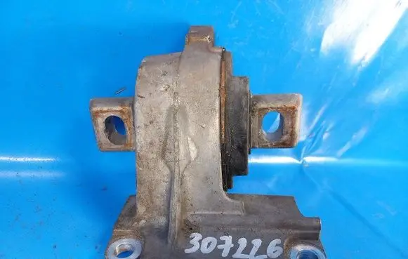 Mazda 6 Engine mount bracket GS3L39070D