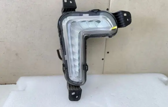 Maxus e-Deliver 3 LED Daytime headlight C00003415