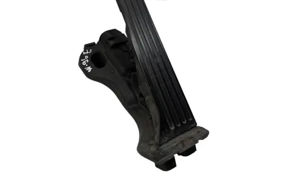 Volkswagen PASSAT B6 Accelerator throttle pedal 1K1723503L 6PV00860001 1061906