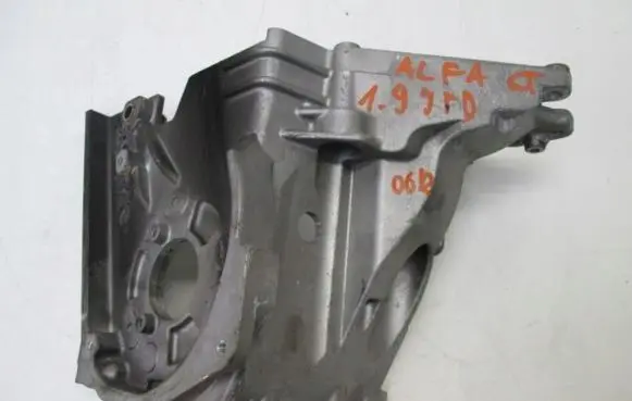 Alfa Romeo GT Fuel pump bracket 
