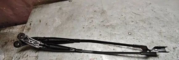Opel Astra K Front wiper blade arm 39149320 9149320