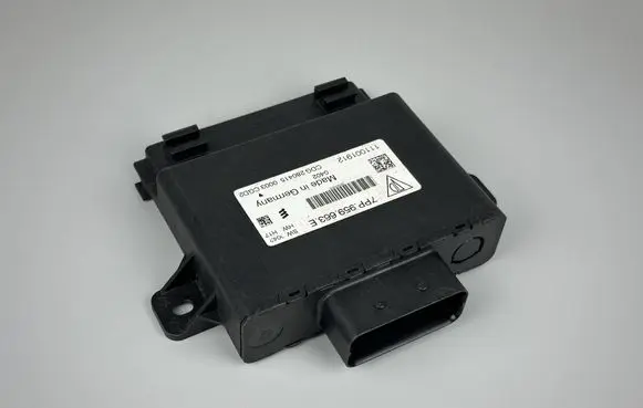 Porsche Panamera (970) Voltage converter/converter module 7PP959663E 111001912 CDG280415