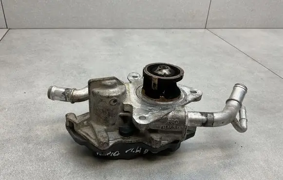 Skoda Rapid (NH) EGR valve 04B131425