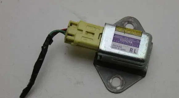 Lexus GX J120 Airbag deployment crash/impact sensor 8983360010