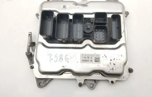 BMW 6 F06 Gran coupe Engine control unit/module 7540739