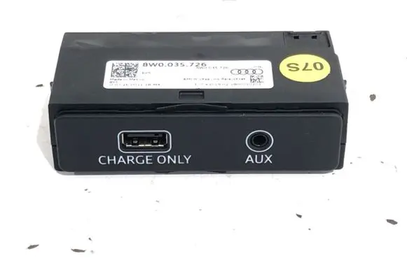 Audi Q5 SQ5 USB socket connector 8W0035726