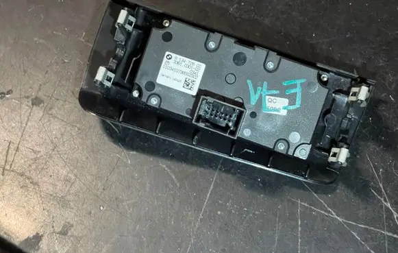 BMW X5 E70 Light switch 9134728 3361030102