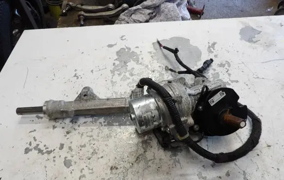 Peugeot 2008 I Steering rack 6700003503