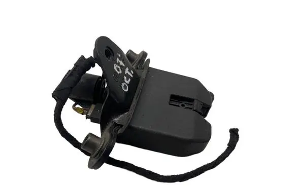 Skoda Octavia Mk2 (1Z) Tailgate/trunk/boot lock/catch/latch 1Z5827601C 1Z5827601
