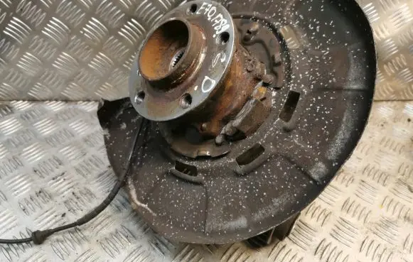 BMW X5 E70 Rear wheel hub
