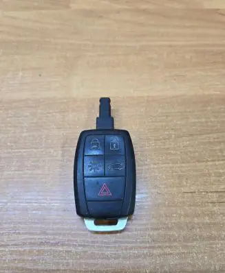 Volvo C70 Ignition key/card 