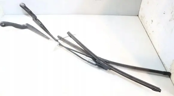 Peugeot Boxer Front wiper blade arm