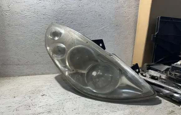 Renault Master III Headlight/headlamp