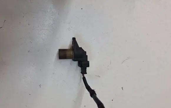 Mercedes-Benz E W211 Camshaft position sensor A0031539728