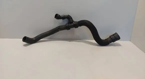 Volvo V70 Engine coolant pipe/hose S4000238
