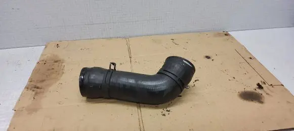 Volkswagen Golf III Intercooler hose/pipe 1H0145834G