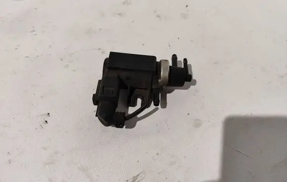 Volkswagen Golf Plus Turbo solenoid valve 1J0906627 02T003 72290320