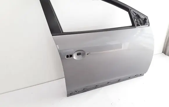 Door (2 Door Coupe)