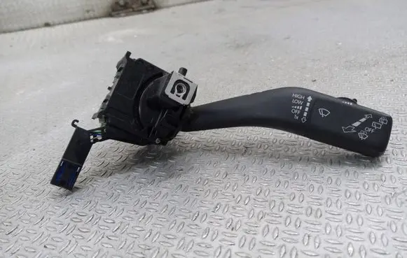Volkswagen Caddy Wiper control stalk 1K0953519H