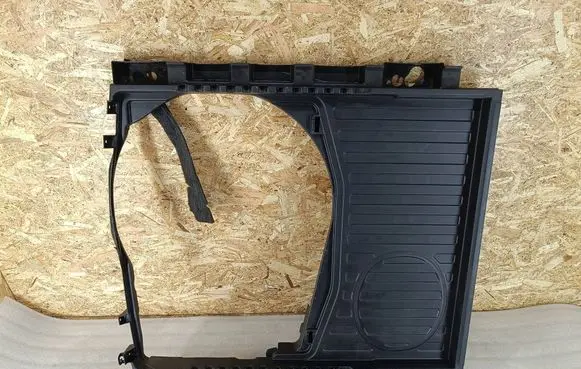 Trunk/boot floor carpet liner
