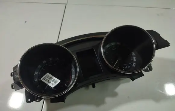 Skoda Superb B6 (3T) Speedometer (instrument cluster) A2C53219665