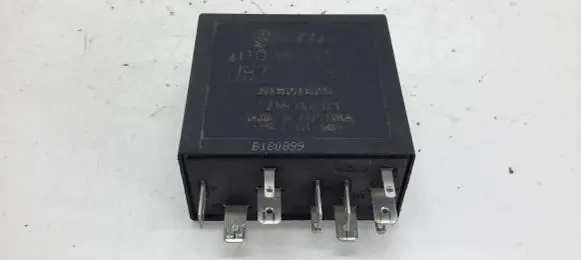 Volkswagen Golf IV Other relay 4B0955531A B180899 72WA401