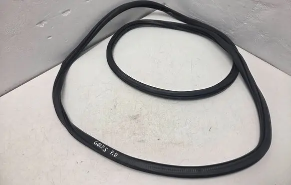 Volkswagen Golf Sportsvan Front door rubber seal 510867912b