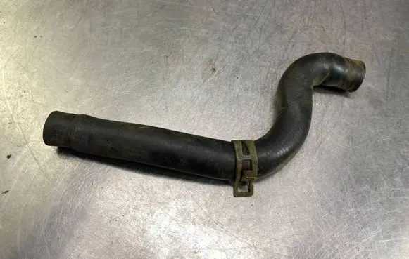 Volkswagen Golf II Engine coolant pipe/hose