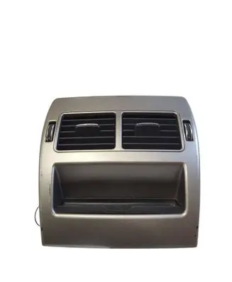 Rear air vent grill