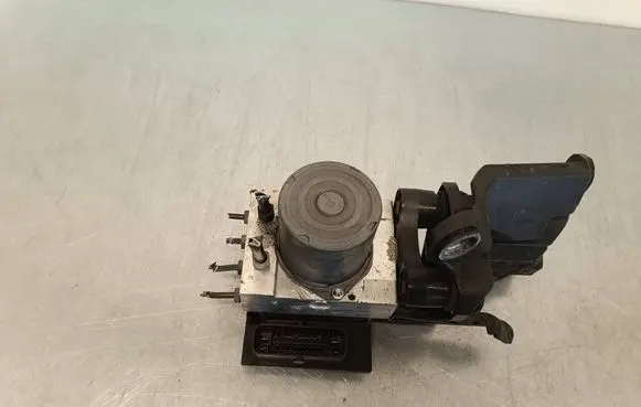Mercedes-Benz CLS C218 X218 ABS Pump A2184312812
