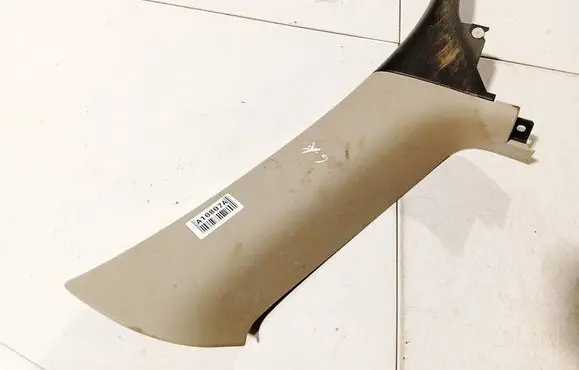 Subaru Legacy (D) pillar trim (bottom) 