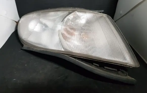 Saab 9-5 Front indicator light