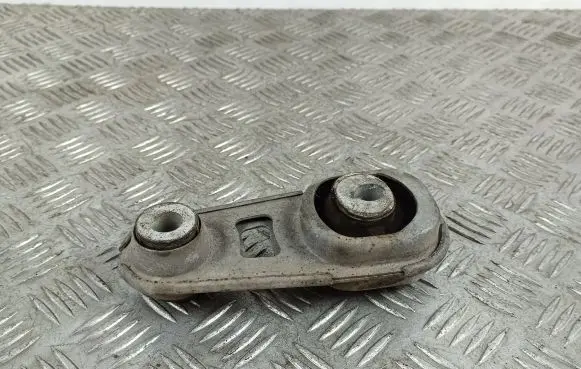 Nissan X-Trail T32 Engine mount bracket 113604EA0A