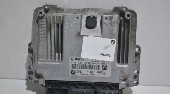 Mini One - Cooper Coupe R56 Engine control unit/module 0261S04161