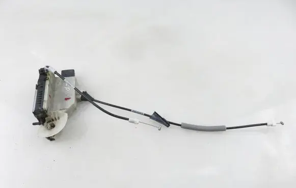 Peugeot 2008 I Front door lock 45017185