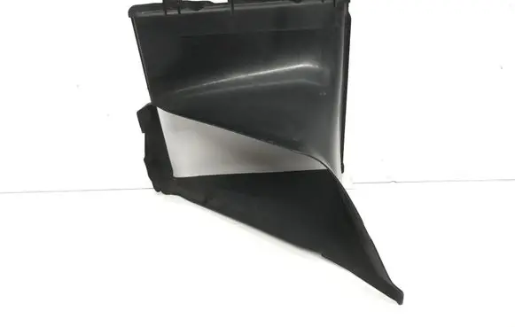 Porsche Macan (95B) Intercooler air guide/duct channel 95B117335Q 611760