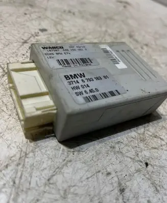 BMW X5 E70 Air suspension control unit module (rear) 6793163 4461500510