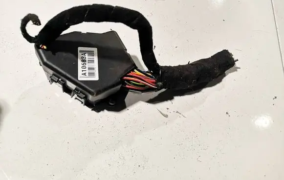 Volkswagen PASSAT B5.5 Fuse box set