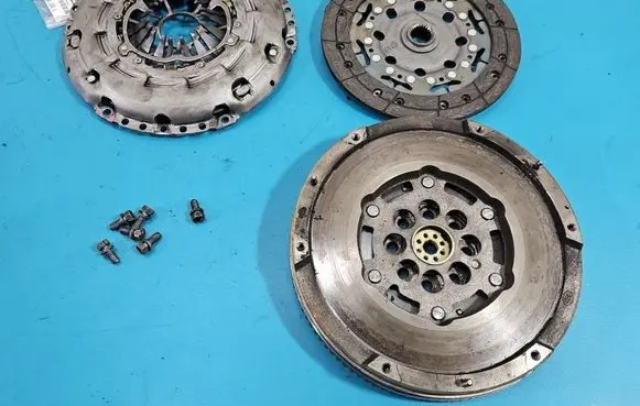 Hyundai ix35 Dual mass flywheel IMPRK1551163