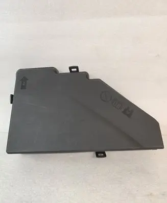 Volvo XC90 Fuse box cover 31654059