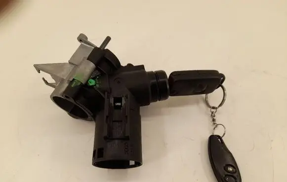 Mercedes-Benz A W168 Ignition lock 1684600004 1684620079