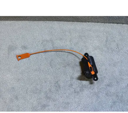 Volkswagen PASSAT B8 Fuel tank cap lock motor 510810773