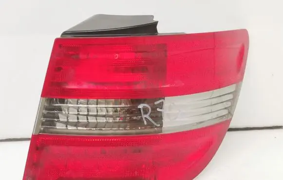 Mercedes-Benz B W245 Rear/tail lights A1698202664